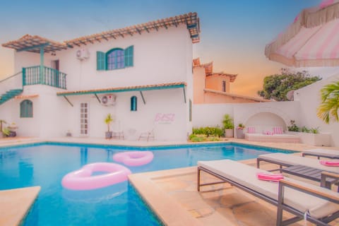 Property building, Swimming pool