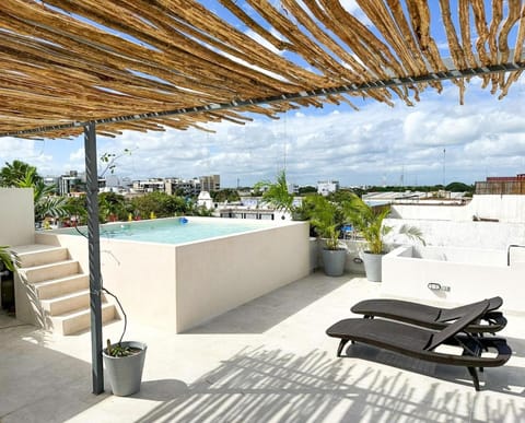 Balcony/Terrace, Seating area, Pool view, Swimming pool, Swimming pool, sunbed