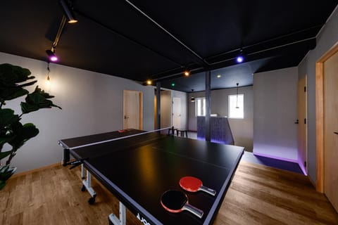 Table tennis
