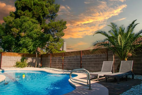 Swimming pool