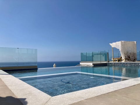 Pool view, Sea view, Swimming pool