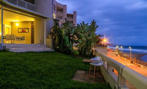Patio, Night, Natural landscape, View (from property/room), Balcony/Terrace, Dining area, Sea view