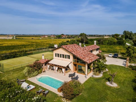 Property building, Natural landscape, Garden, Garden, Garden view, Pool view, Swimming pool, Swimming pool