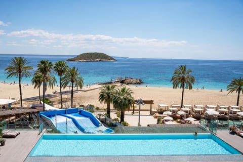 People, Activities, View (from property/room), Balcony/Terrace, Beach, Sea view, Swimming pool, Entertainment