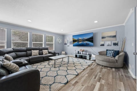 1130 Mockingbird St House in Brighton