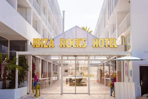 Facade/entrance, Logo/Certificate/Sign
