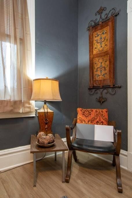 Stylish and Refined with Easy City Access Apartment in Pittsburgh