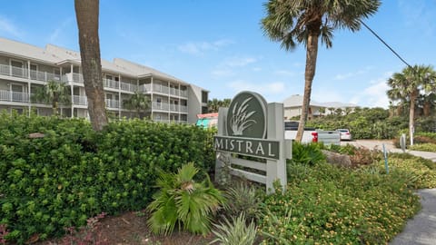 Mistral 6 House in Seacrest