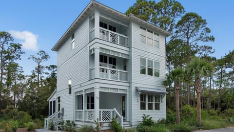 Resting Beach Face House in Rosemary Beach