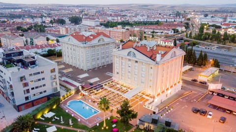 Bird's eye view, Swimming pool