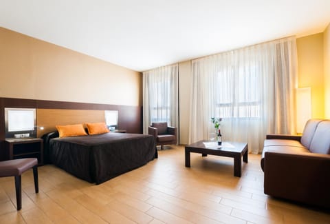 Bed, Bedroom, Inner courtyard view