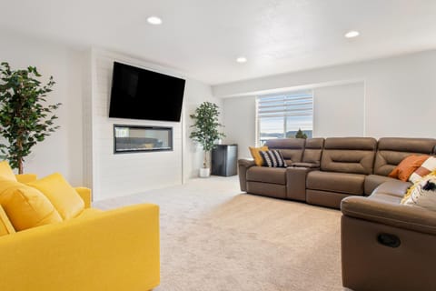 Western Paradise at BearLake House in Garden City