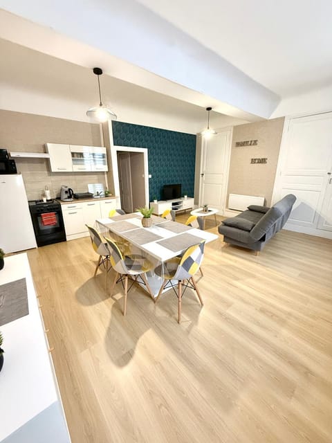 Le Rétro - Appartement 2 chambres confortable et calme - Proche du centre ville de Mâcon - Stationnement facile à proximité Apartment in Bourgogne-Franche-Comté