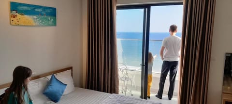View (from property/room), Balcony/Terrace, Sea view