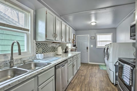 3 Mi to Downtown Family-Friendly Birmingham Home House in Homewood