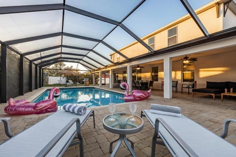 Large Pool, Large Lanai, Large Yard, Private Beach, Sleeps 16! - A Grand Oasis House in Cape Coral