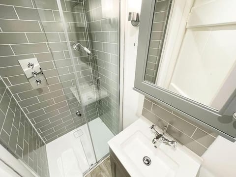 The Rockies, Port Isaac Bay Holidays House in Port Isaac