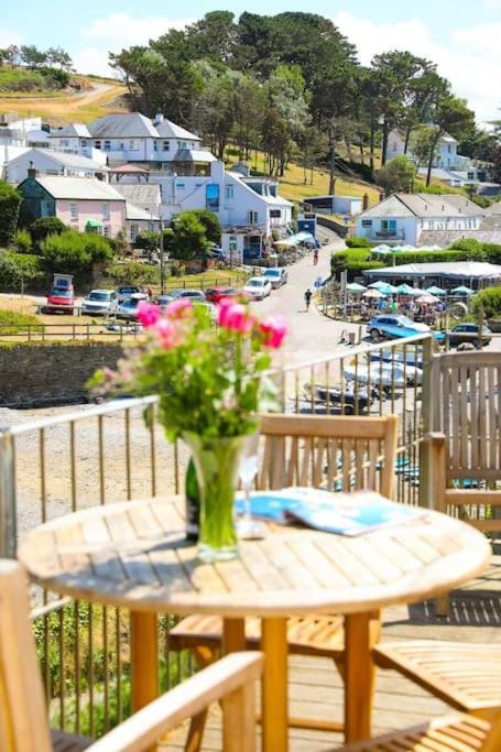 The Rockies, Port Isaac Bay Holidays House in Port Isaac