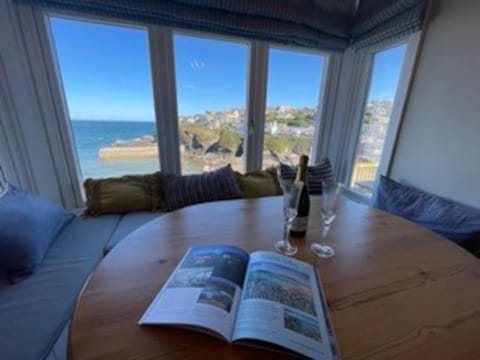 Folly 1, Port Isaac Bay Holidays House in Port Isaac