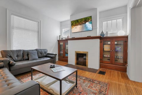 Housepitality - The Maynard Manor House in Ohio