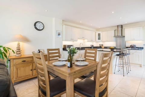 Sea Gem, Port Isaac Bay Holidays House in Port Isaac