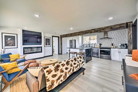 Hilltop Oasis with Sweeping Landscape Views House in Yucca Valley