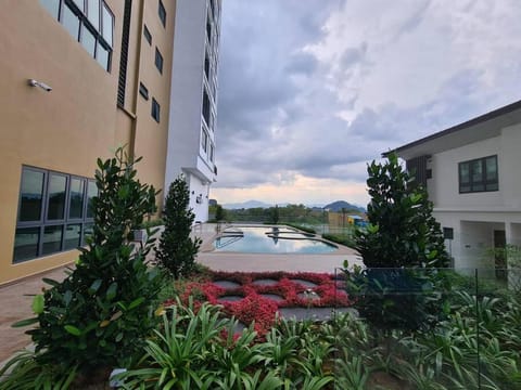 Property building, Day, Natural landscape, Garden, Mountain view, Pool view, Swimming pool