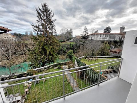 Balcony/Terrace, Garden view, River view