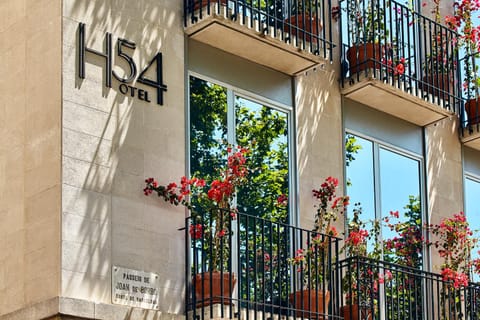Facade/entrance, Property logo or sign