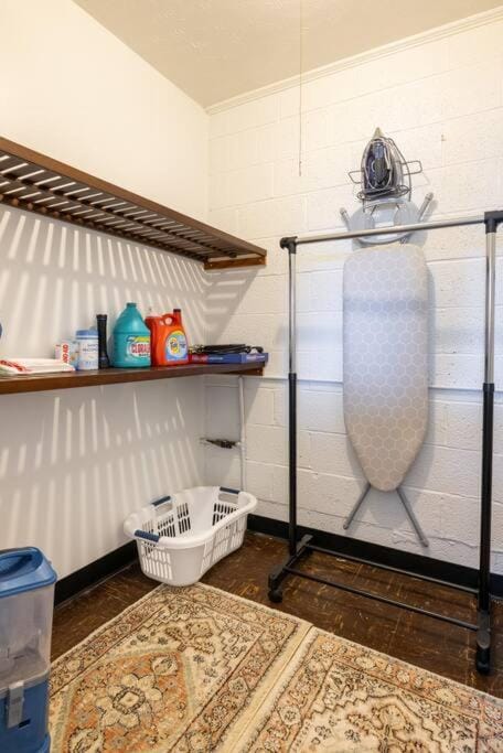 Georgetown Villas Two Bedroom 3-2a Apartment in Fairview Park, Ohio! Apartment in Cleveland Heights