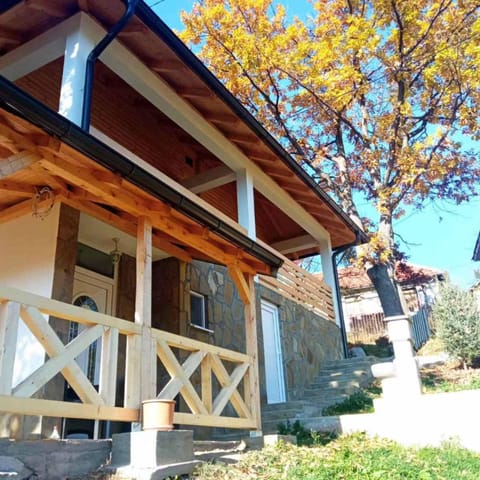 Stari Hrast 1 Apartment in Serbia