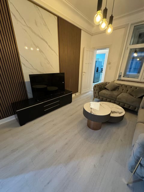Appartement 2 chambre luxueuse à jette Apartment in Brussels