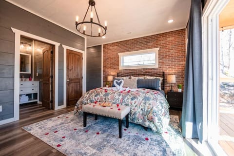 Bedroom, VIP