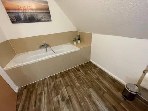 Ferienhaus Groß Grönau House in Lubeck