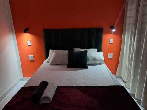 Olivia's guest house Bed and Breakfast in Cape Town