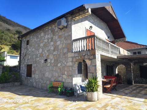 Property building, Patio, Day, Natural landscape