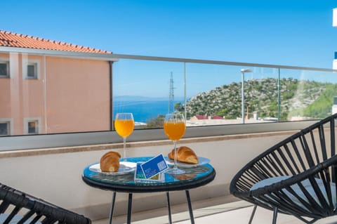 Balcony/Terrace, Balcony/Terrace