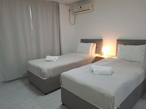 Bed, Bedroom, towels, air conditioner
