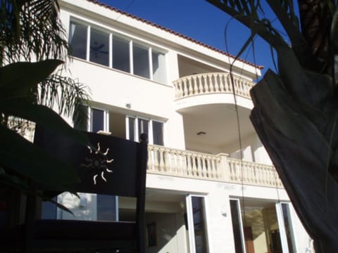 Property building, Day