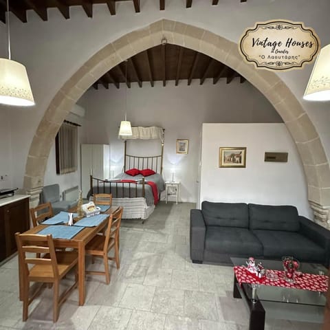 Photo of the whole room, Seating area, Dining area