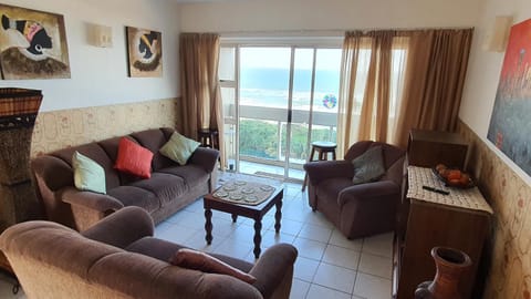 Living room, Sea view