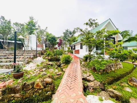 Property building, Garden