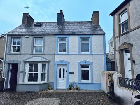 Bodeinion House in Wales