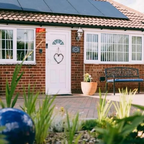 New Inn Lodge Apartment in Breckland District