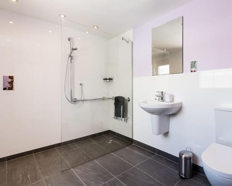 No27 Willowbank House in Scotland