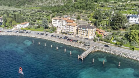 Property building, Bird's eye view, Lake view