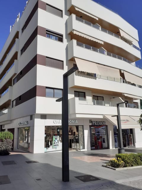 Property building, Day