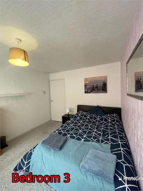 Super deluxe extra large 3 bedroom apartment Apartment in England