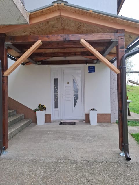 Facade/entrance, Day