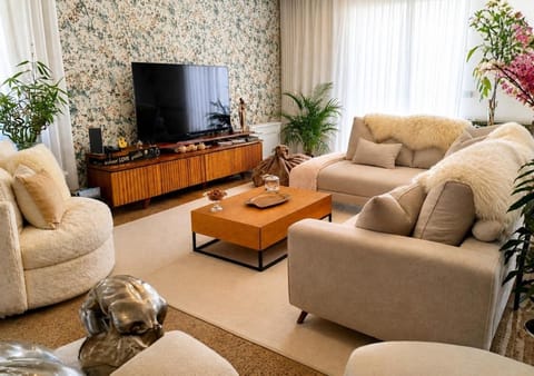 Property building, Communal lounge/ TV room, Game Room, Living room